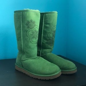 UGG Classic Tall Kimono Flower boots green